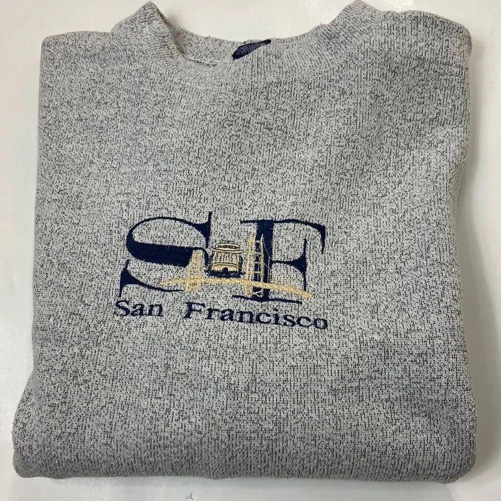 VTG, S F SAN FRANCISCO MADE IN USA 🇺🇸MEN SWEATER